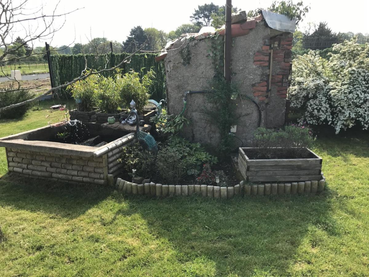 Chez Chris Et Vince Bed & Breakfast Bazoges-en-Paillers Exterior foto